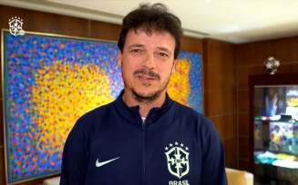 Fernando Diniz é o novo técnico contratado para assumir a seleção brasileira