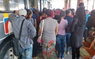 Passageiros reclamam de aumento da tarifa de ônibus que começa a vigorar hoje: "Não vale a pena"