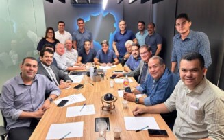 ACM Neto reúne deputados federais e estaduais do União Brasil para discutir eleições de 2024