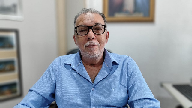 Secretário Carlos Brito