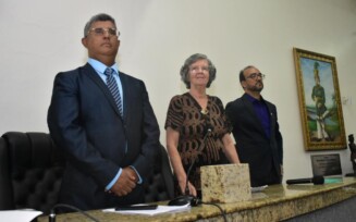 Professores recebem Medalha Princesa do Sertão e Cidadania Feirense