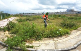 Parque Linear no bairro Papagaio recebe serviços de requalificação