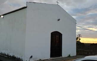 Capela São Cosme e Damião da Comunidade do Ponto é arrombada; parte de fiação foi removida