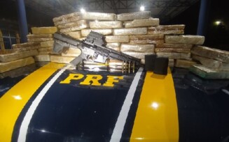 PRF apreende fuzil e quase 40 kg de cocaína em Barreiras