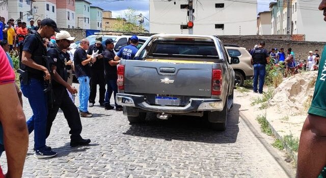 Homicídio dentro de carro no bairro Conceição