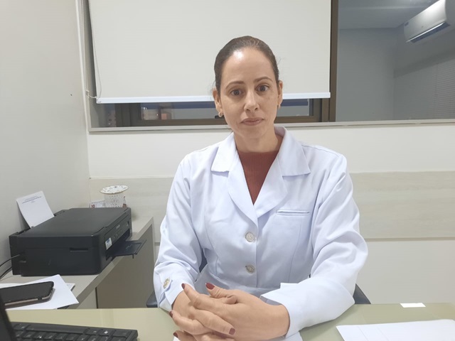 Médica Infectologista | Melissa Falcão