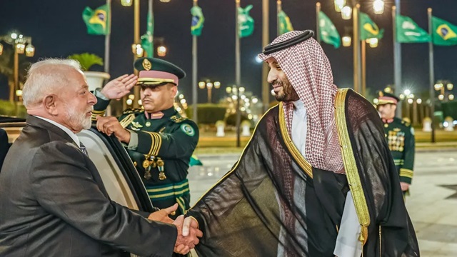 Lula se encontra em Riad com príncipe herdeiro da Arábia Saudita Mohammad bin Salman FotoRicardo Stuckert PR