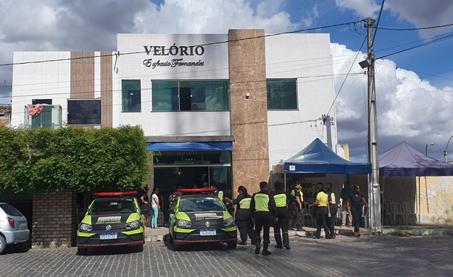 Agentes de trânsito homenageiam colega e filho que morreram vítimas de acidente em Serrinha ft Aldo Matos4