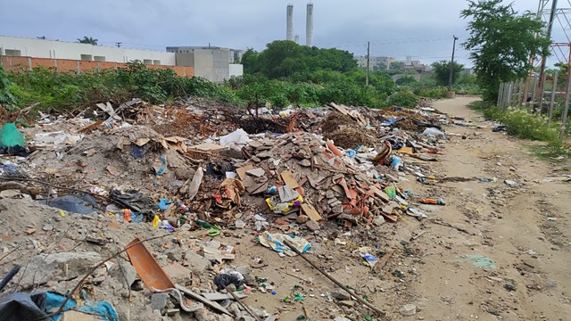 descarte irregular de lixo na Mangabeira ft ed Santos acorda cidade4