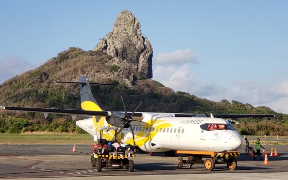 Voepass cancela dois voos em Fernando de Noronha e revolta passageiros: ‘À mercê da sorte', diz turista baiano