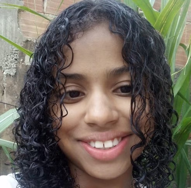 vítima - Ana Luiza Gomes de 12 anos, estuprada e assassinada