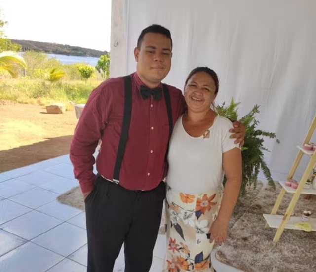 Mãe e filho morreram durante incêndio em Paulo Afonso