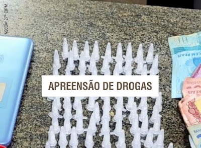 Homem de Feira de Santana é preso portando drogas e materiais ilícitos em Sapeaçu