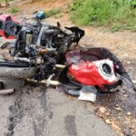 Motocicleta fica destruída após acidente no interior da Bahia