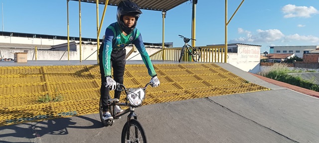 Ícaro Barbosa - atleta de ciclismo