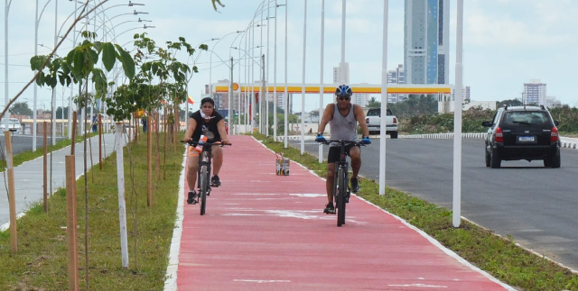 Políticas públicas para ciclismo, previstas no Plano Diretor, não são implementadas em Feira de Santana