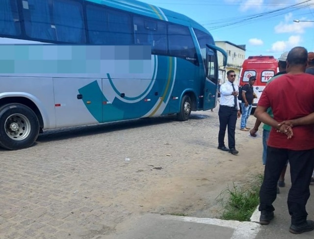 Idoso morre em ônibus intermunicipal após passar mal próximo ao entrocamento de Jaguaquara