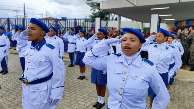 Inauguração da Escola Cívico-Militar