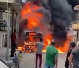 Ônibus do transporte coletivo pega fogo em Porto Seguro