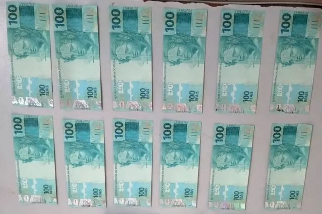 cédulas de 100 reais - dinheiro - notas falsas