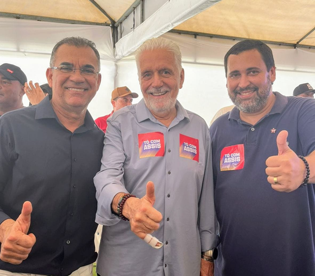 No lançamento da pré-candidatura do PT à prefeitura de Conceição do Coité, Wagner e Éden apostam na vitória de Assis