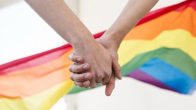 População LGBTQIA+ atinge recorde de casamentos e mudanças de nome e gênero em Cartórios da Bahia